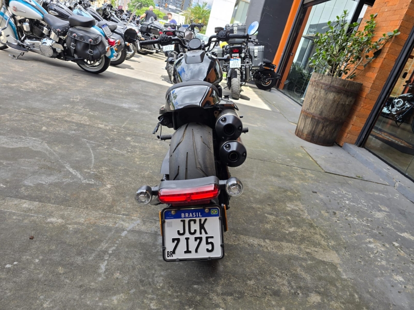 sportster s1250 2023 com apenas 1000km