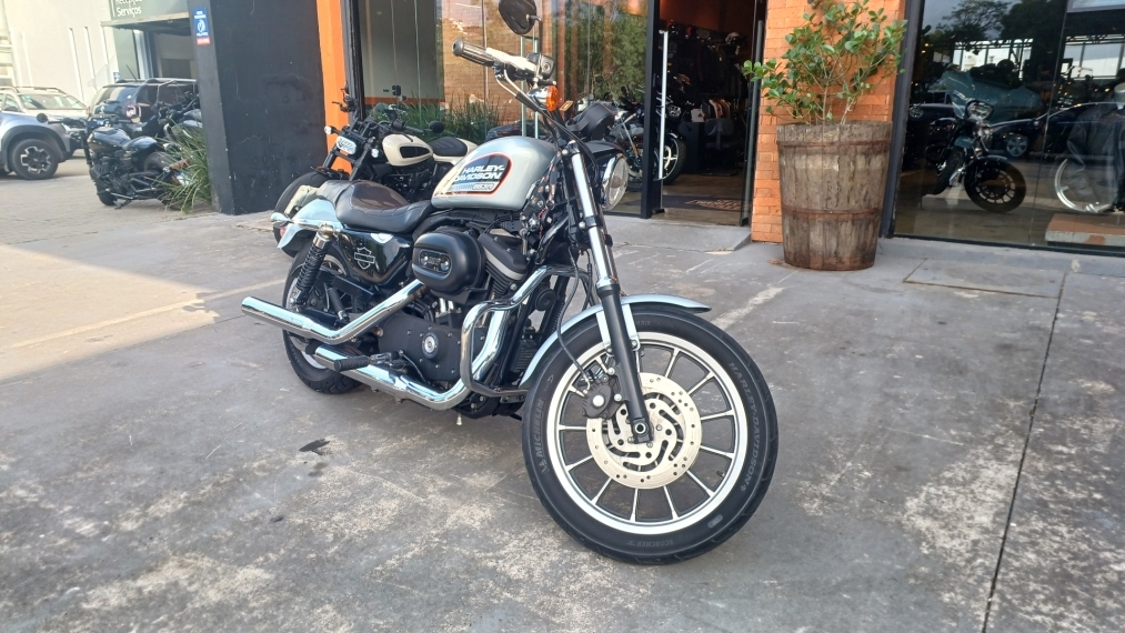 sportster 883r 2013 - 14.800km apenas