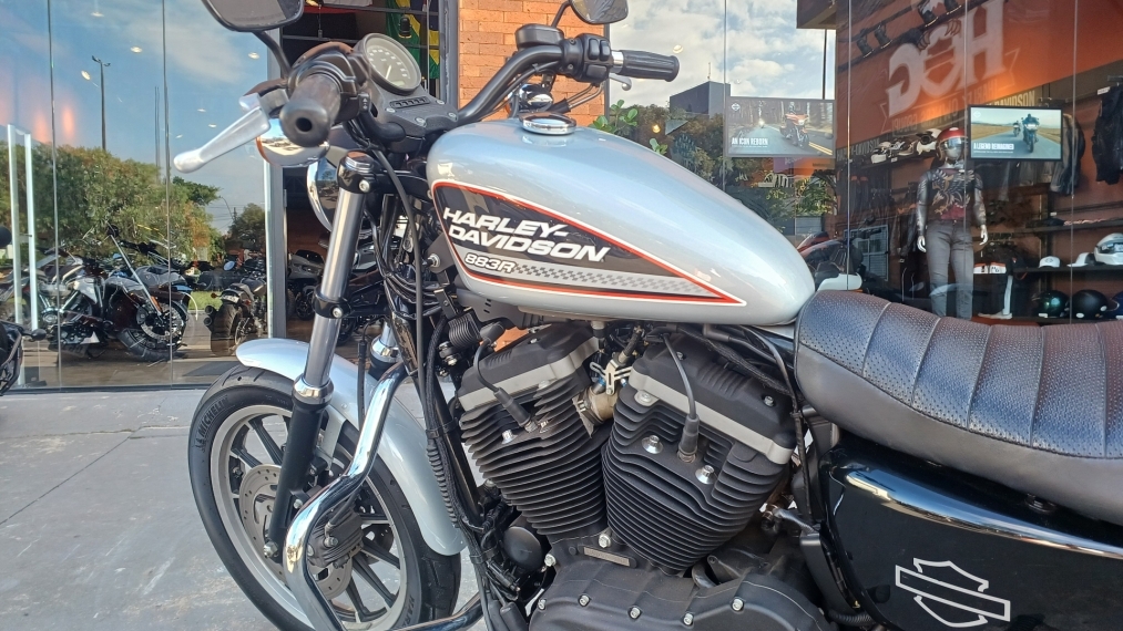sportster 883r 2013 - 14.800km apenas