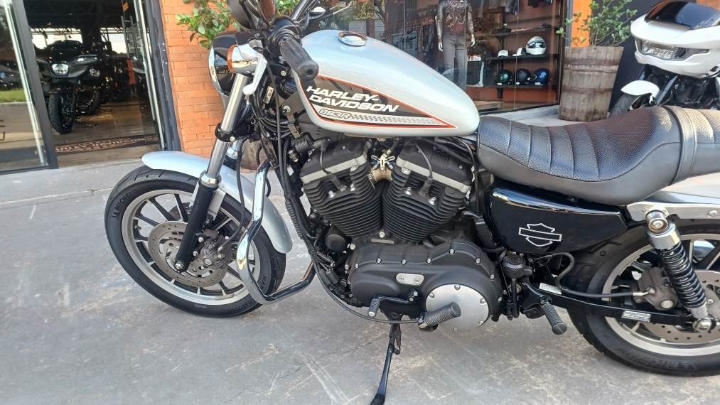 sportster 883r 2013 - 14.800km apenas