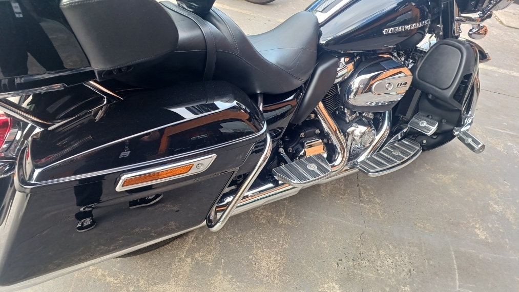ultra limited 2019 com apenas 22500km