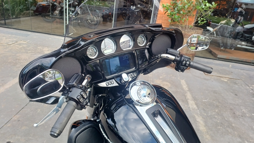 ultra limited 2019 com apenas 22500km
