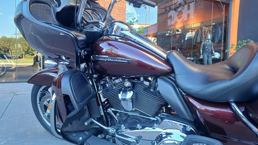 road glide  2018 com baixo km