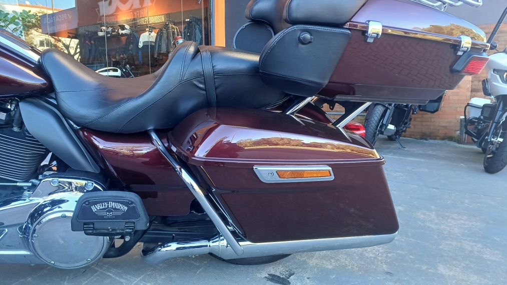 road glide  2018 com baixo km