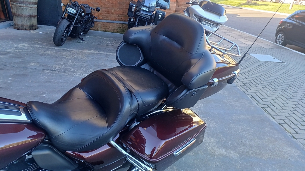 road glide  2018 com baixo km