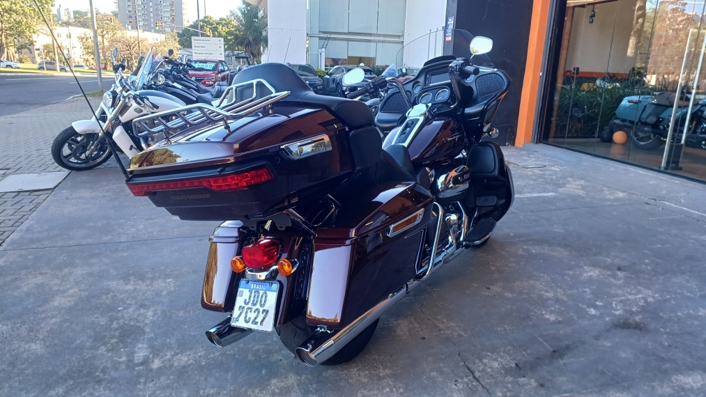 road glide  2018 com baixo km