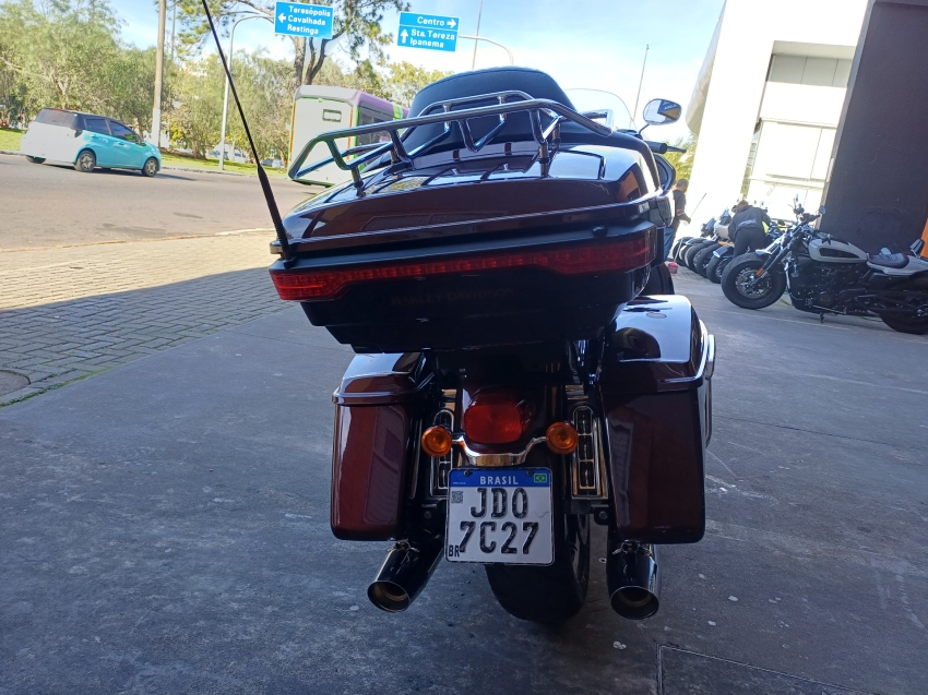 road glide  2018 com baixo km