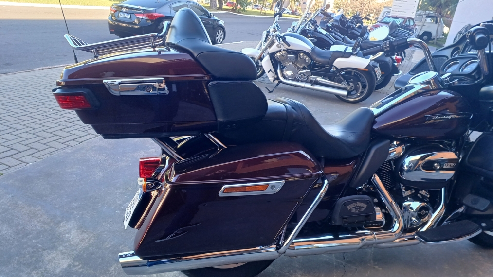 road glide  2018 com baixo km