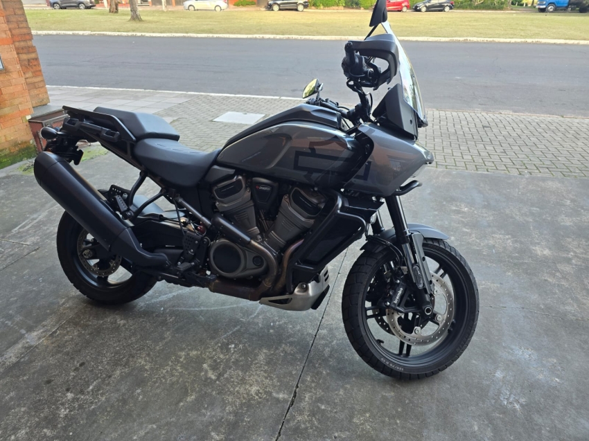 harley davidson pan america . gasolina manual 2022