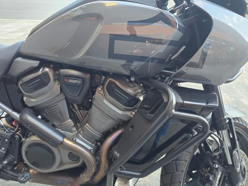 harley davidson pan america . gasolina manual 2022