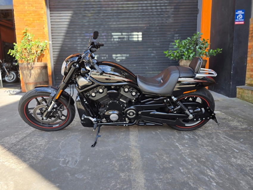 harley davidson v-rod night rod special 1247 gasolina 201414