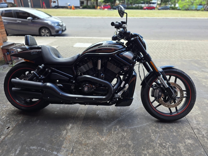 harley davidson v-rod night rod special 1247 gasolina 20144