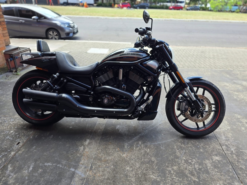 harley davidson v-rod night rod special 1247 gasolina 20145