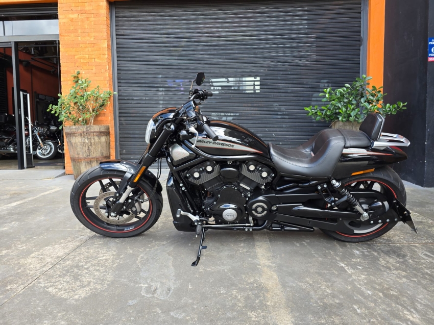 harley davidson v-rod night rod special 1247 gasolina 20141