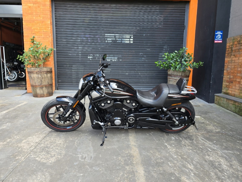 harley davidson v-rod night rod special 1247 gasolina 20142