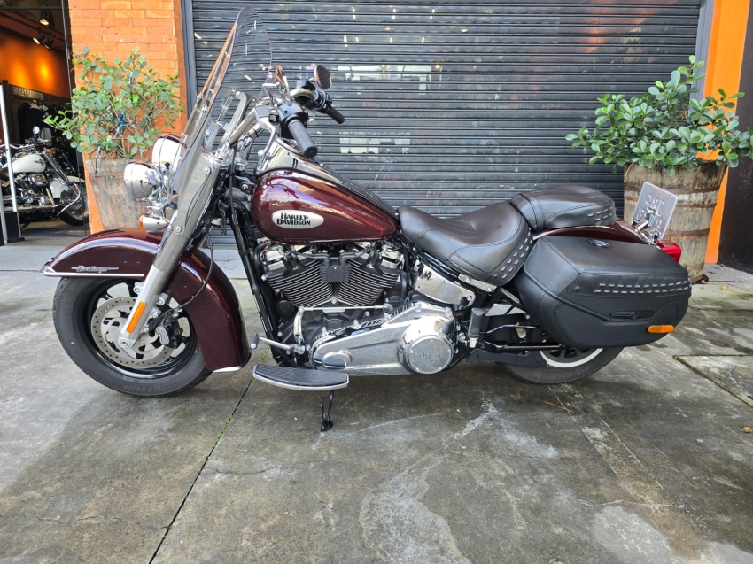 harley davidson heritage . 1868 gasolina 20220