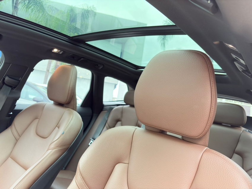 volvo xc60 2.0 t8 hybrid momentum awd geartronic hibrido 4p automatico 2021