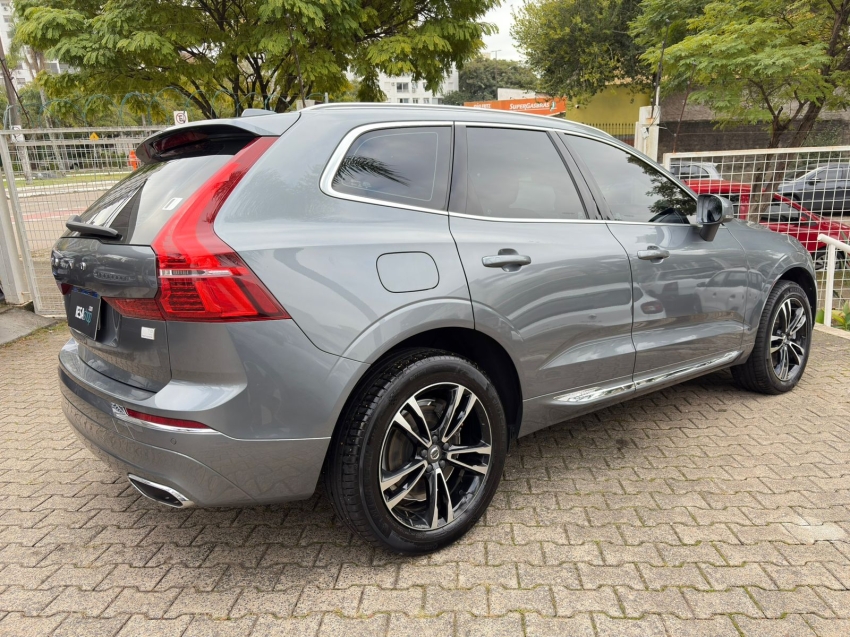 volvo xc60 2.0 t8 hybrid momentum awd geartronic hibrido 4p automatico 2021