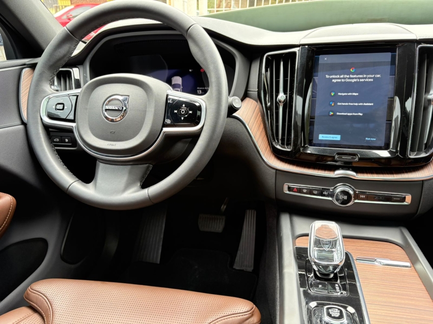 volvo xc60 2.0 t8 recharge inscription awd geartronic hibrido 4p automatico 2023