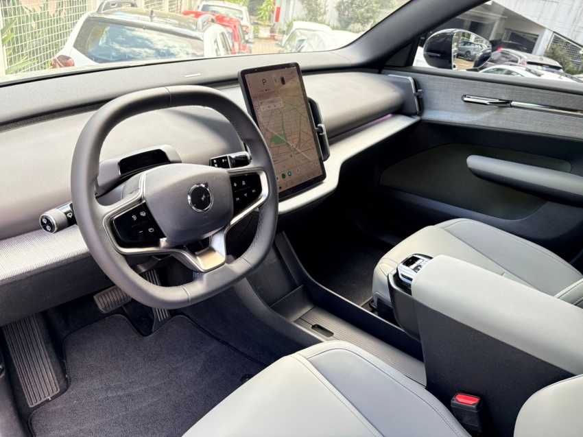 volvo ex 30 plus 69kw7