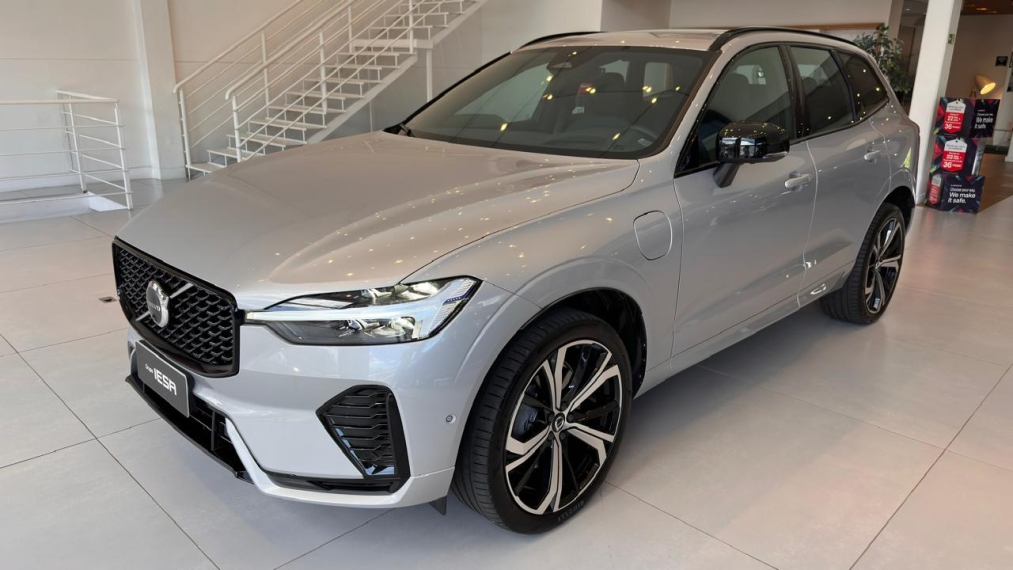 volvo xc60 2.0 t8 recharge ultimate dark awd geartronic hibrido 4p automatico 2024