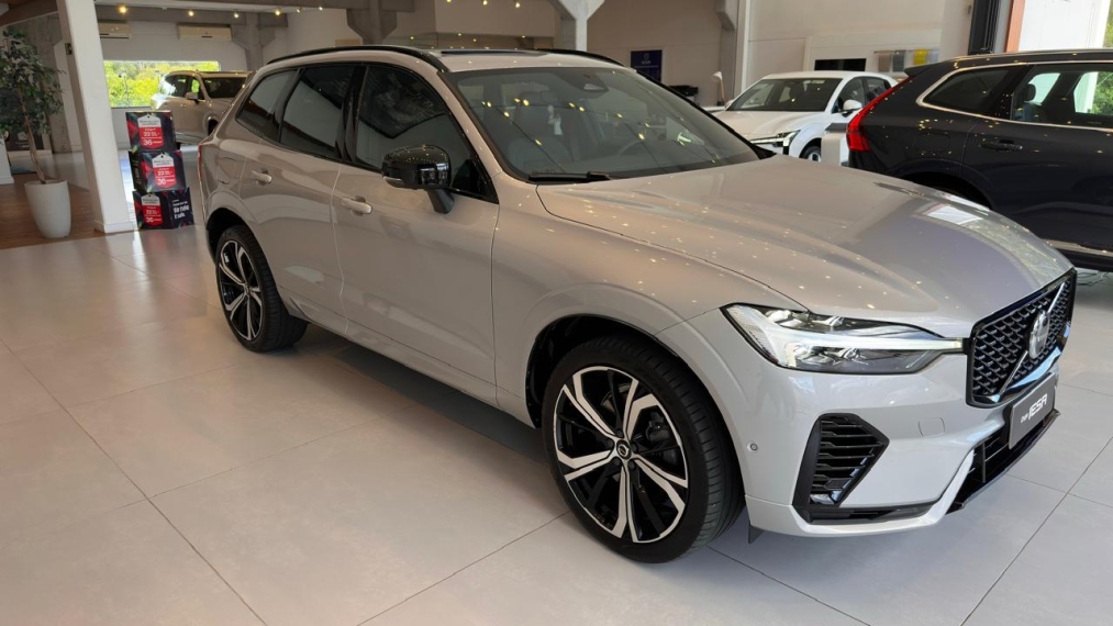 volvo xc60 2.0 t8 recharge ultimate dark awd geartronic hibrido 4p automatico 20241