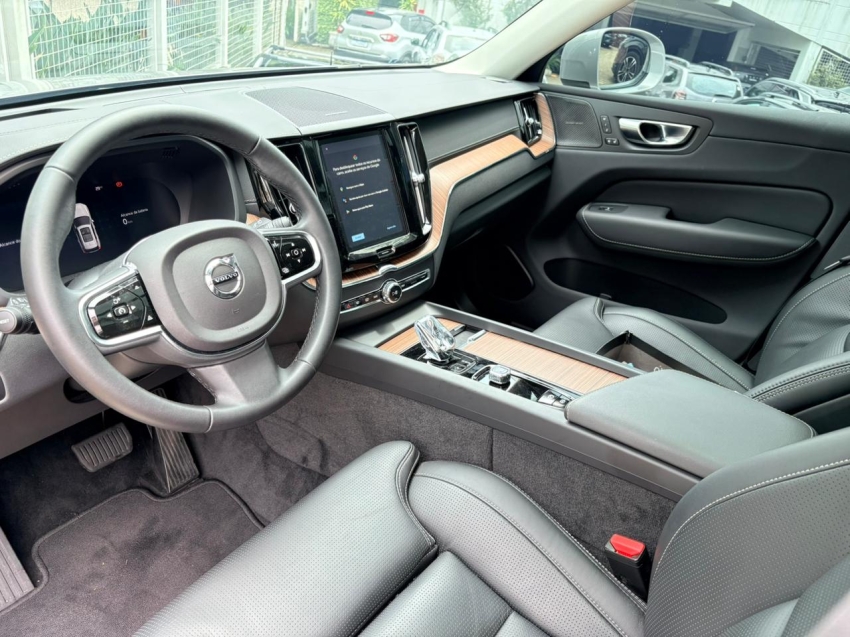 volvo xc60 2.0 t8 recharge ultimate awd geartronic hibrido 4p automatico 20248
