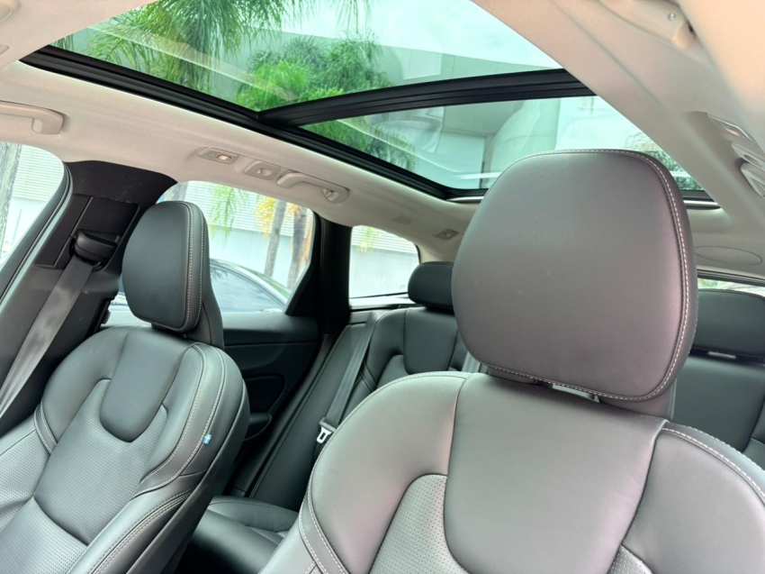 volvo xc60 2.0 t8 recharge ultimate awd geartronic hibrido 4p automatico 202412