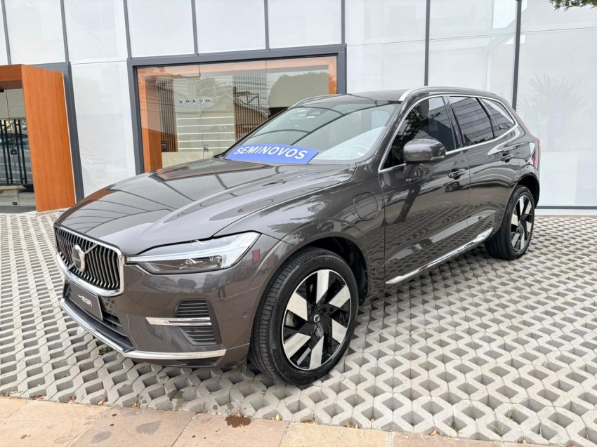 volvo xc60 2.0 t8 recharge ultimate awd geartronic hibrido 4p automatico 2024