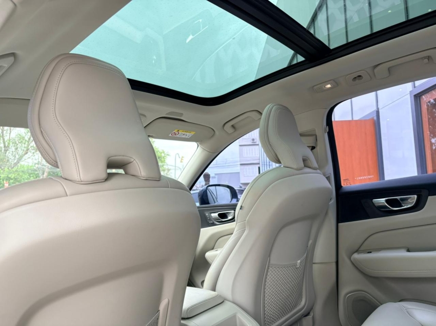 volvo xc60 2.0 t8 recharge inscription awd geartronic hibrido 4p automatico 202211