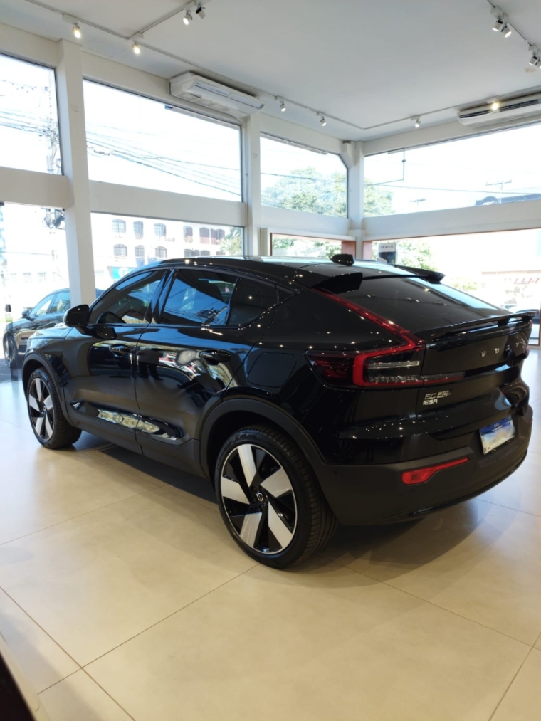 volvo ec 40 p8 ultra eletrico 82kw 4p automatico 20252