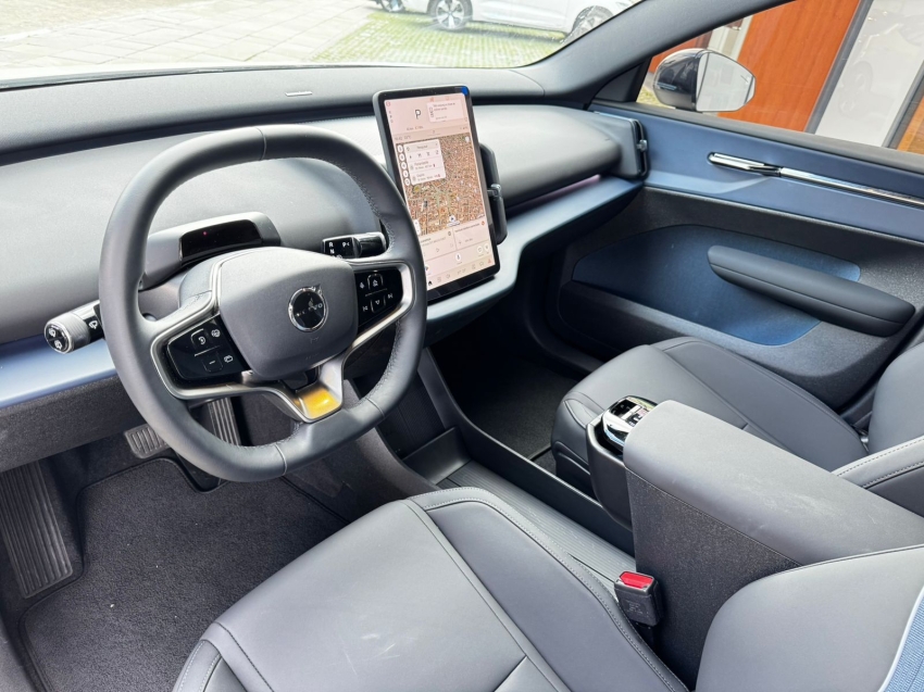 volvo ex 30 plus 69kw eletrico 20255