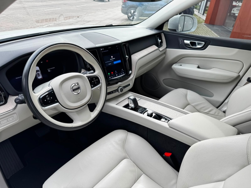 volvo xc60 2.0 t8 recharge plus awd geartronic hibrido 4p automatico 20235