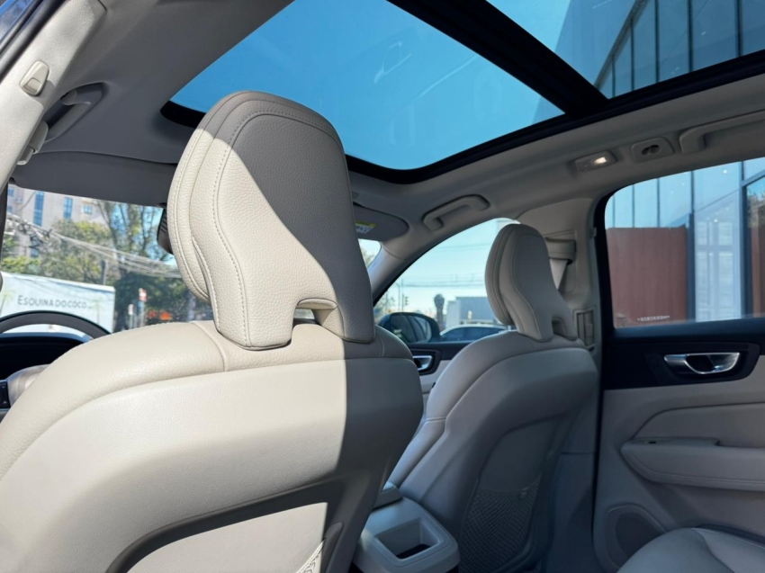 volvo xc60 2.0 t8 recharge inscription expression awd geartronic hibrido 4p automatico 202211