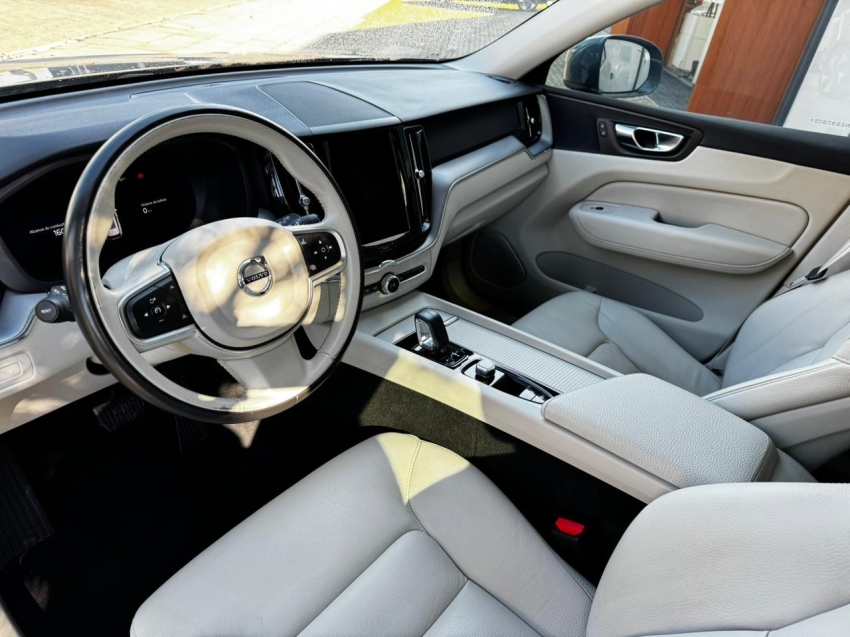 volvo xc60 2.0 t8 recharge inscription expression awd geartronic hibrido 4p automatico 20226