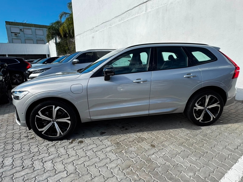 volvo xc60 2.0 t8 recharge ultimate dark awd geartronic hibrido 4p automatico 20242
