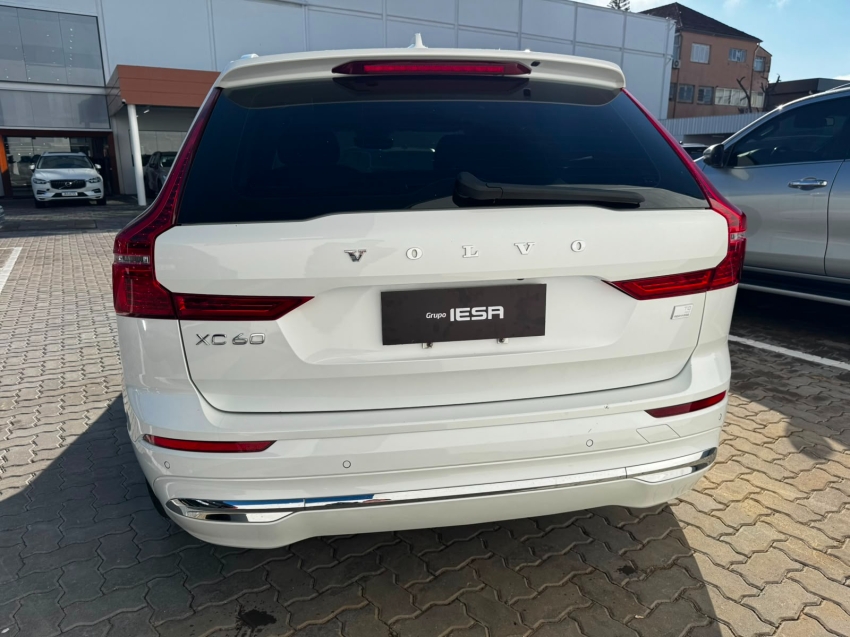 volvo xc60 2.0 t8 recharge plus awd geartronic hibrido 4p automatico 20244