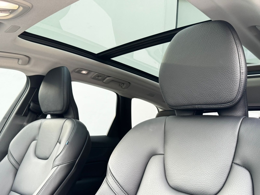 volvo xc60 2.0 t8 recharge inscription expression awd geartronic hibrido 4p automatico 202210