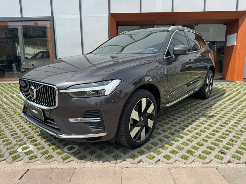 volvo xc60 2.0 t8 recharge ultimate awd geartronic hibrido 4p automatico 2024
