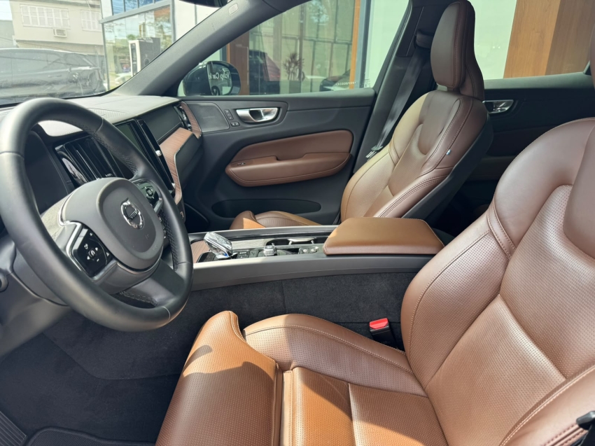 volvo xc60 2.0 t8 recharge ultimate awd geartronic hibrido 4p automatico 202410
