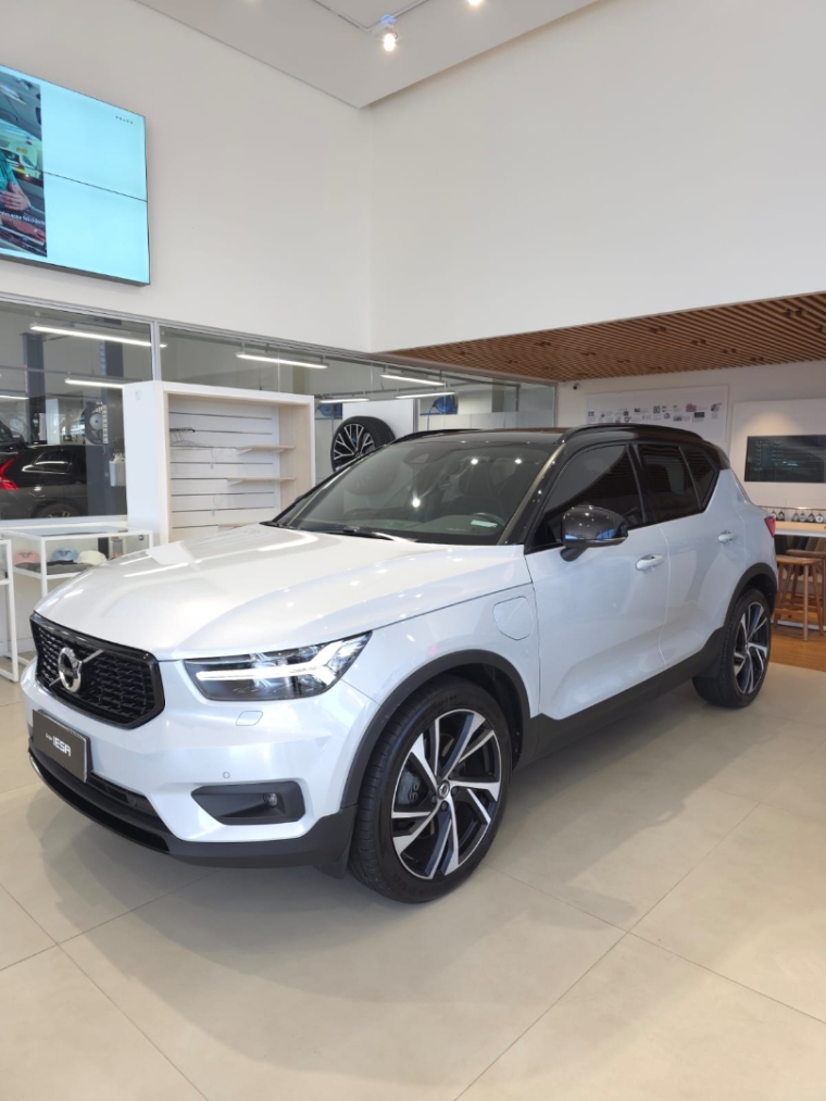 volvo xc40 1.5 t5 recharge r-design geartronic hibrido 4p automatico 20210