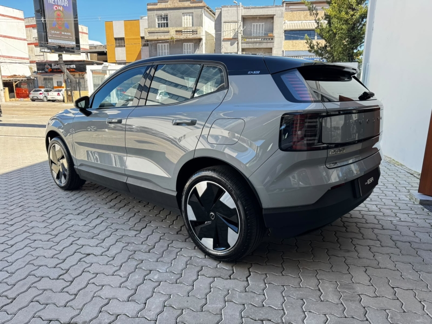volvo ex 30 plus 69kw eletrico automatico 20252