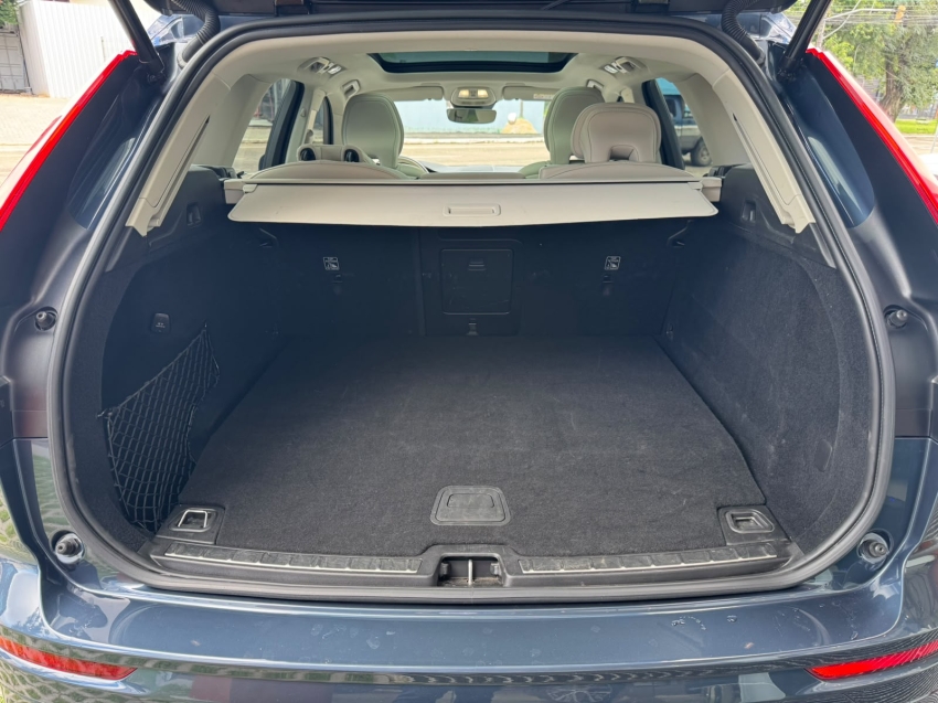 volvo xc60 2.0 t8 recharge ultimate awd geartronic hibrido 4p automatico 202414