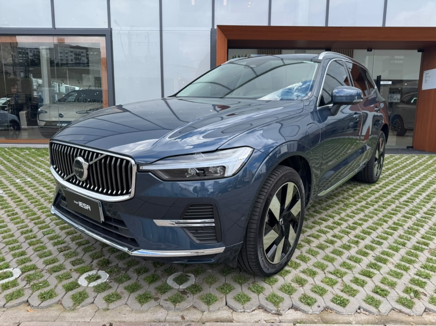 Volvo Xc60 2.0 T8 RECHARGE ULTIMATE AWD GEARTRONIC 2024