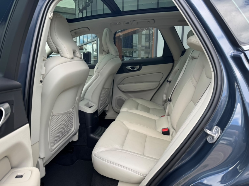 volvo xc60 2.0 t8 recharge ultimate awd geartronic hibrido 4p automatico 202413