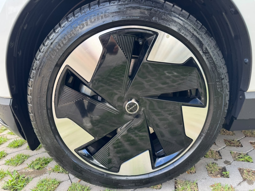 volvo ex 30 plus 69kw eletrico automatico 20245