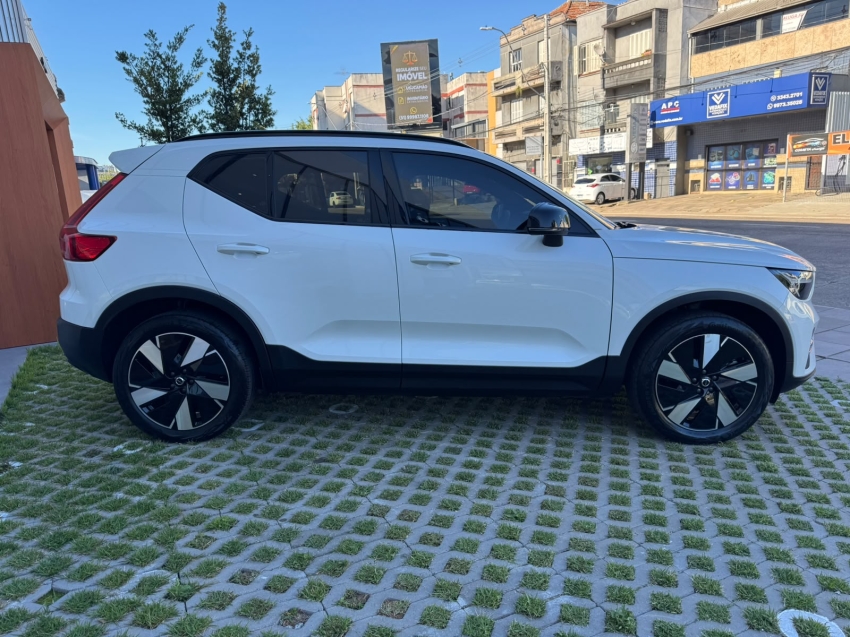 VOLVO EX 40 PLUS P6 ELETRICO 70KW AUTOMATICO4