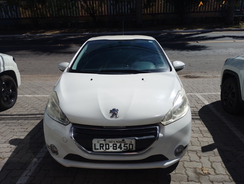 peugeot 208 active - o mais novo do rj!!! peugeot 208 active - o mais novo do rj!!!