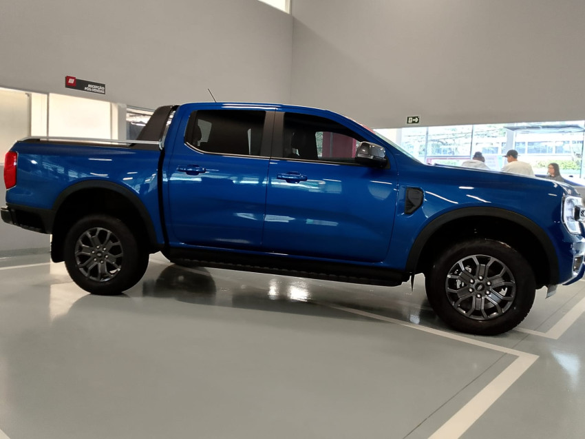 ford ranger 2.0 turbo diesel cd black 4x2 automatico 1.9 4p 2025 ford ranger 2.0 turbo diesel cd black 4x2 automatico 1.9 4p 2025