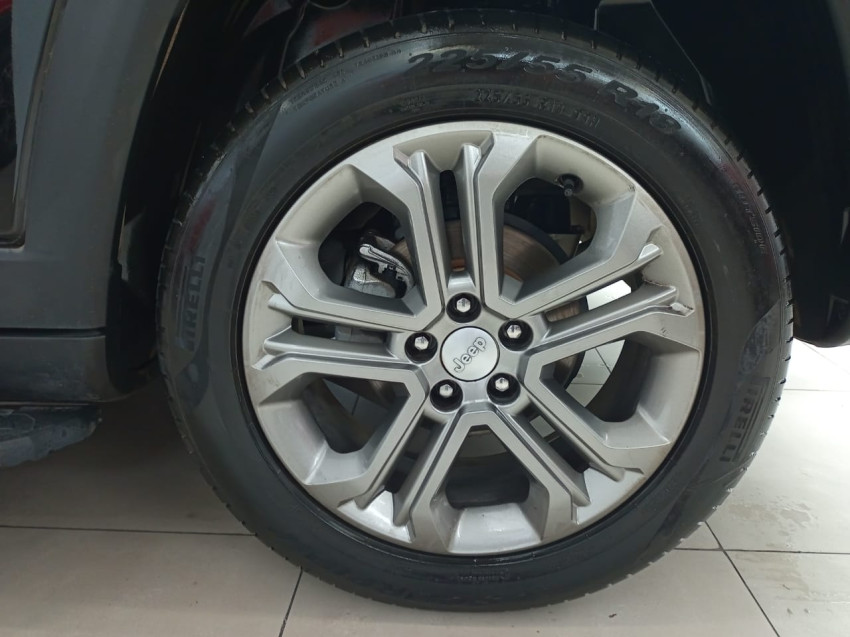 jeep compass 1.3 t270 turbo flex longitude at6 4p automatico 2023 jeep compass 1.3 t270 turbo flex longitude at6 4p automatico 2023